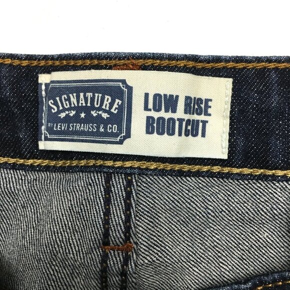 Levi's Signature Women's Bootcut Jeans Low Rise size 16 length 31" - Picture 3 of 8